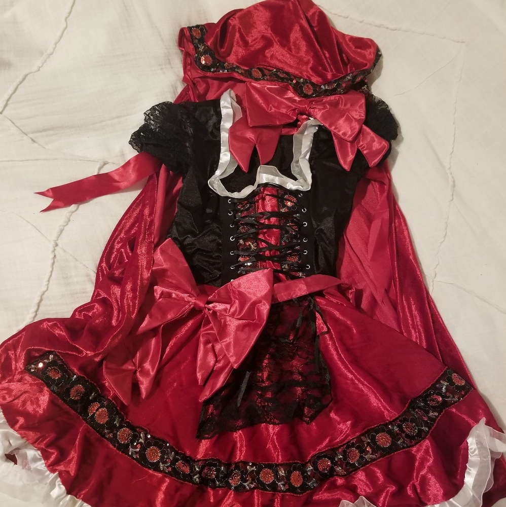 Red Riding Hood Costume - Picture 2 of 2